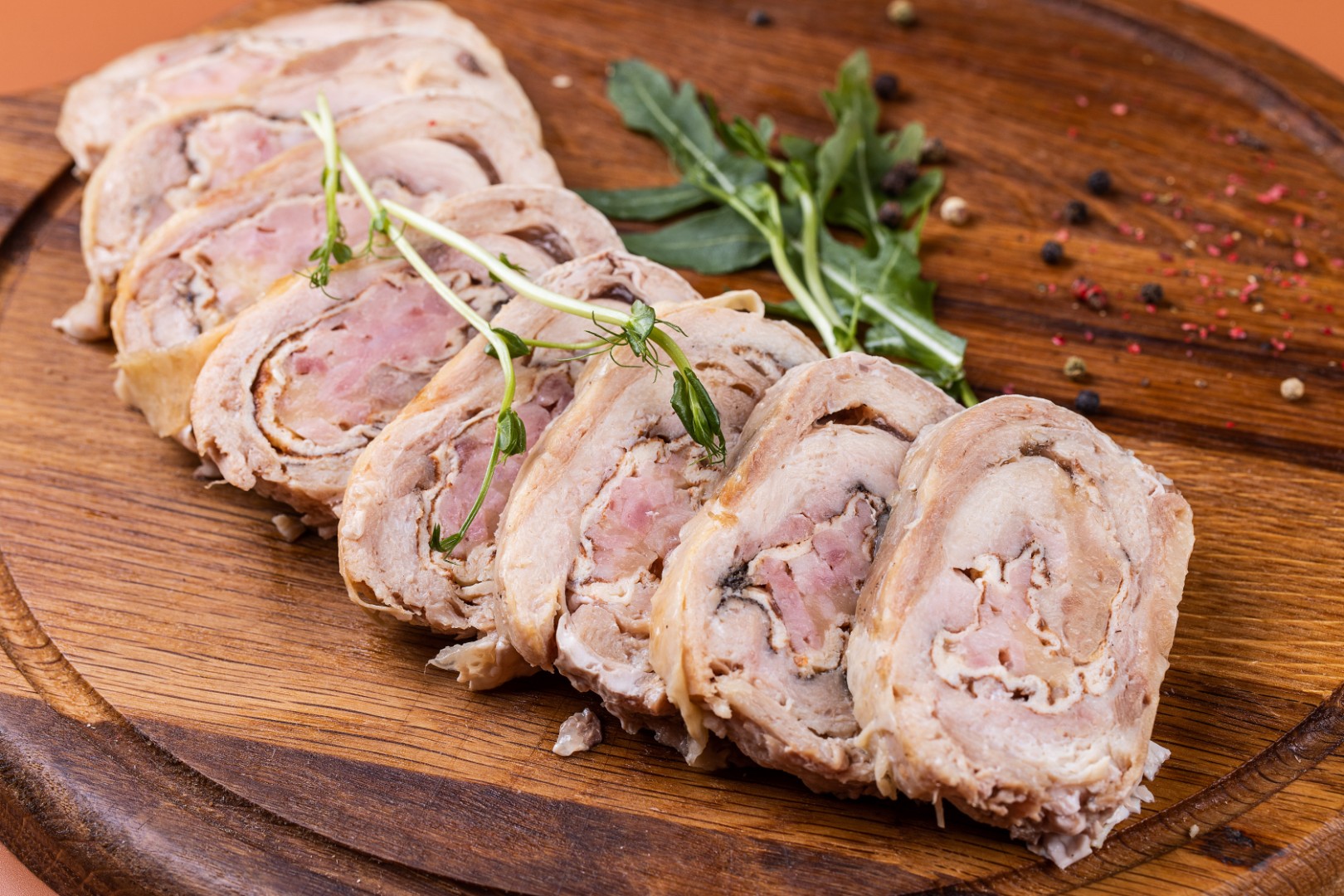 Рулет куриный с ветчиной Рулет куриный с ветчиной